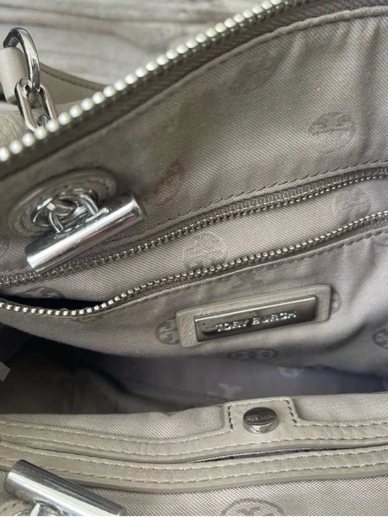 Tory Burch Pebbled Leather Tote in Light Gray - Picture 10 of 12